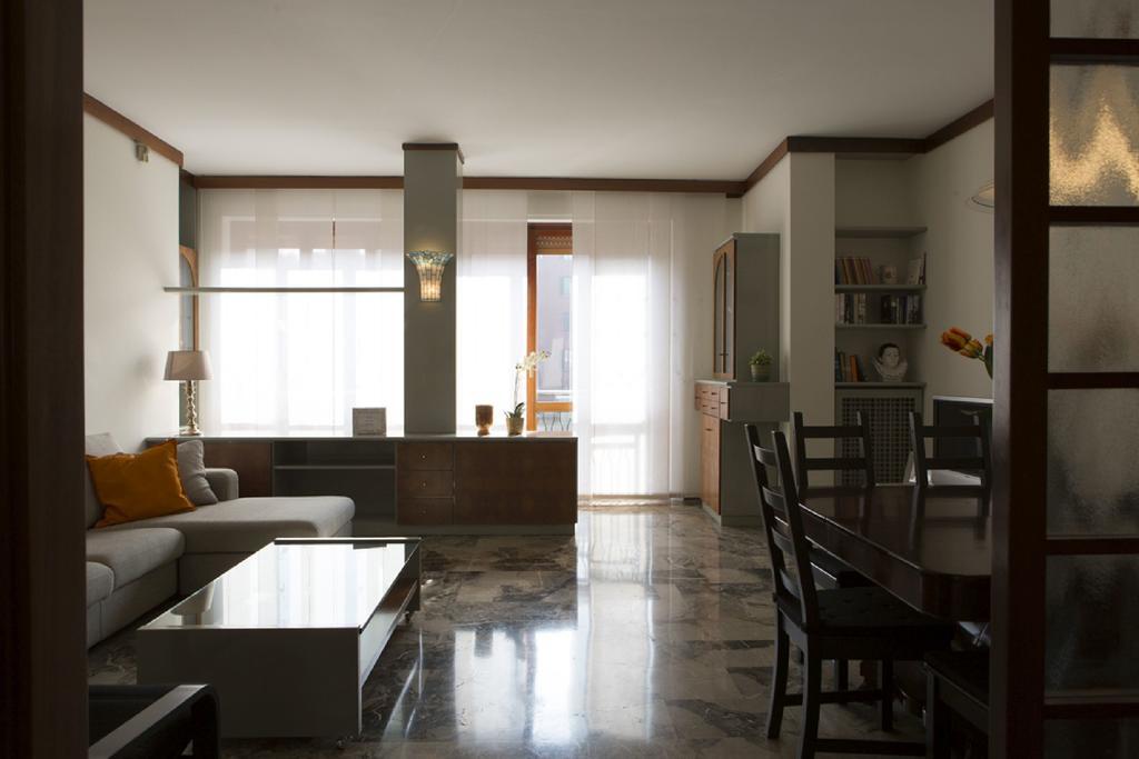 Fiera Monterosa 11 Apartment 밀라노 객실 사진